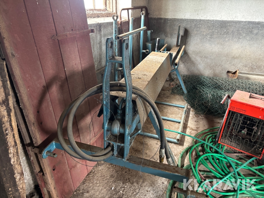Vedklyv NE-MA 3-punkt hydraulisk med bord