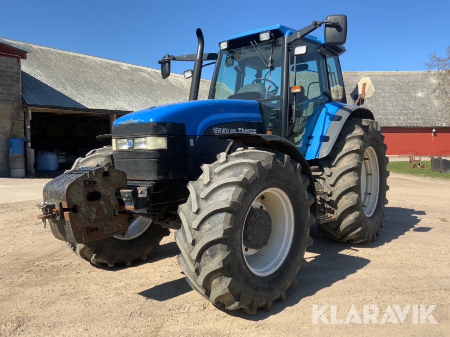 Traktor New Holland TM 165, Töreboda, Klaravik auktioner