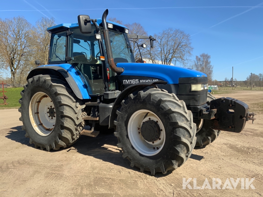 Traktor New Holland TM 165, Töreboda, Klaravik auktioner