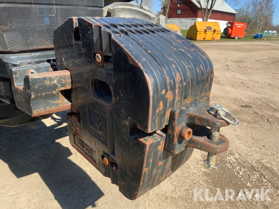 Traktor New Holland TM 165, Töreboda, Klaravik auktioner