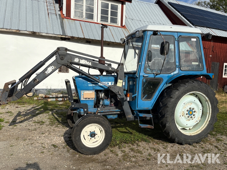 Traktor Ford 4600 med lastare & redskap