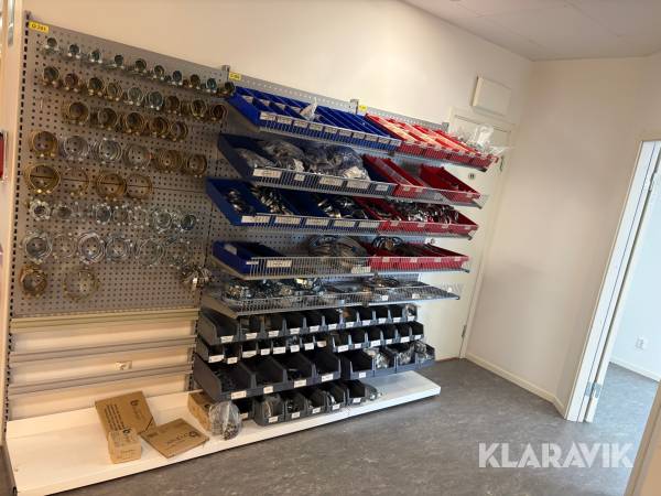 Slangklämmor med hyllsytem