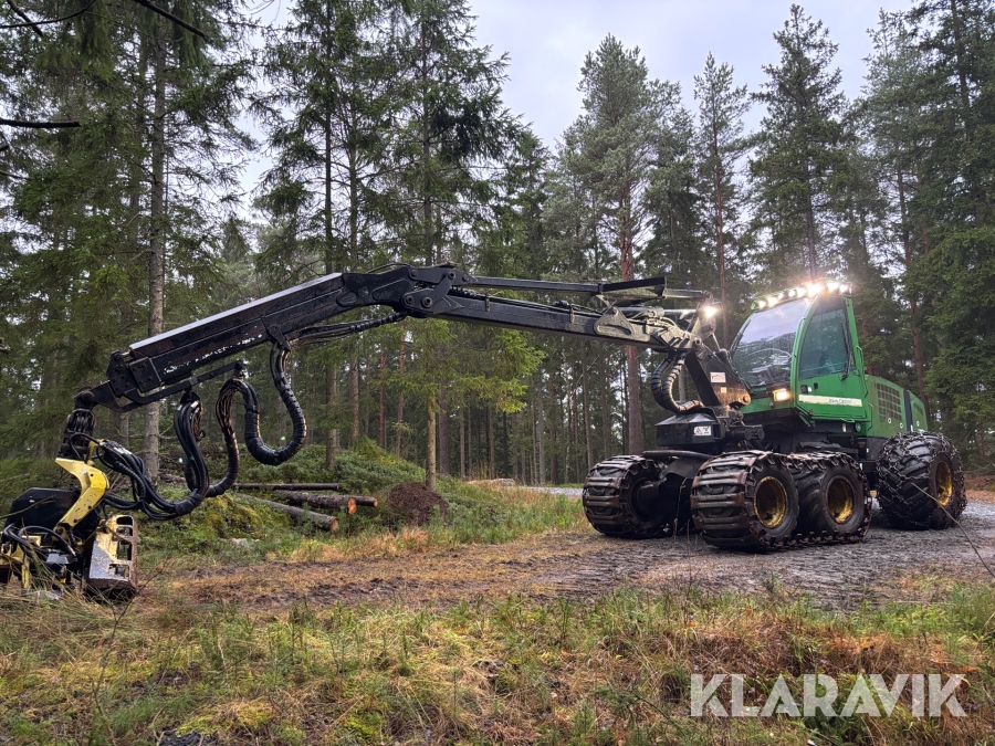 Skördare John Deere 1070D