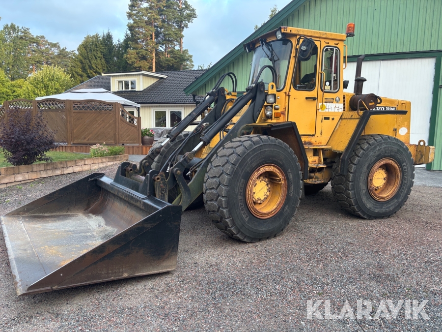 Hjullastare Volvo BM 4300 B med skopa