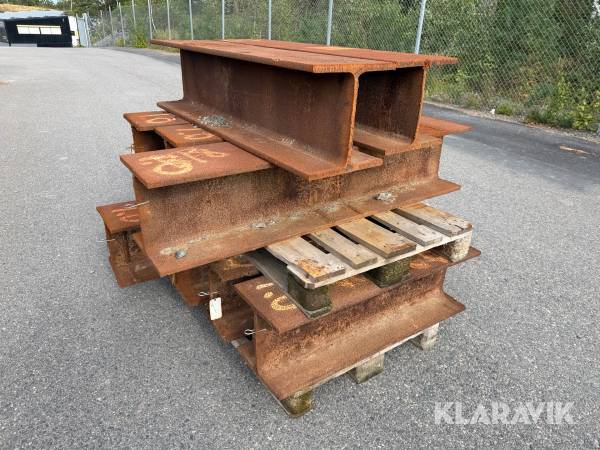 Stålbalkar HEB 300 9 st ca 1-1,46m
