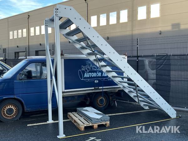Ståltrapp höjd ca 2,89m
