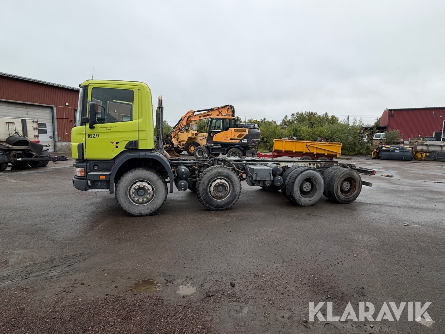 Lastbil 8x4 Scania 114C 380