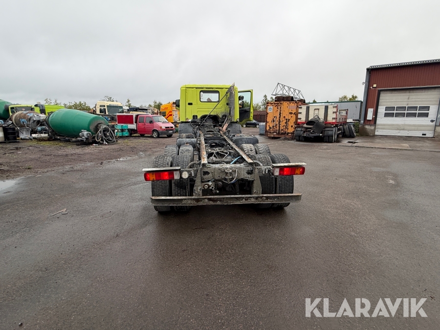 Lastbil 8x4 Scania 114C 380