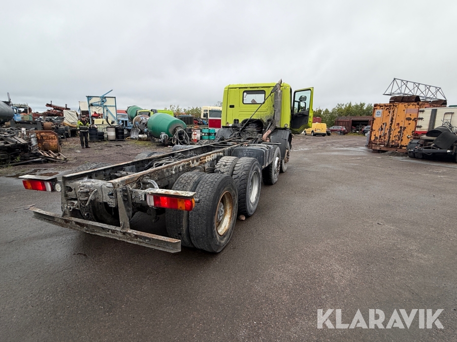 Lastbil 8x4 Scania 114C 380