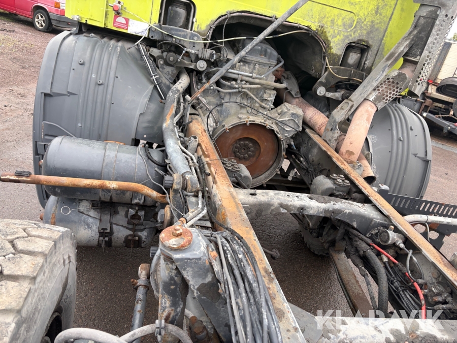 Lastbil 8x4 Scania 114C 380