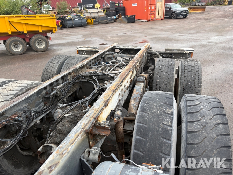 Lastbil 8x4 Scania 114C 380