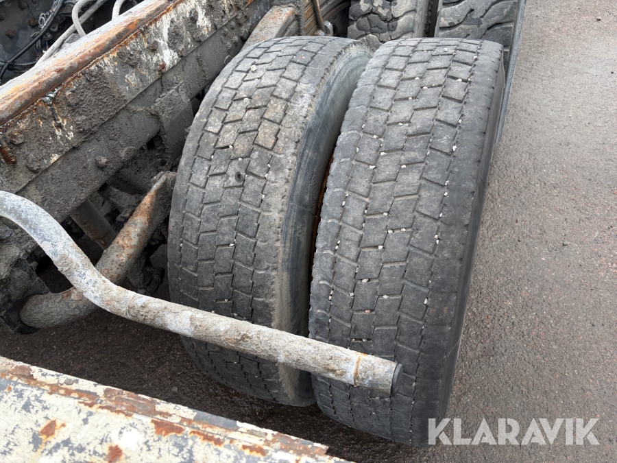 Lastbil 8x4 Scania 114C 380