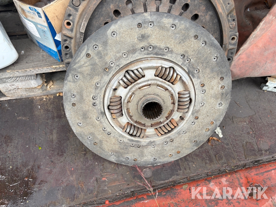 Lastbil 8x4 Scania 114C 380