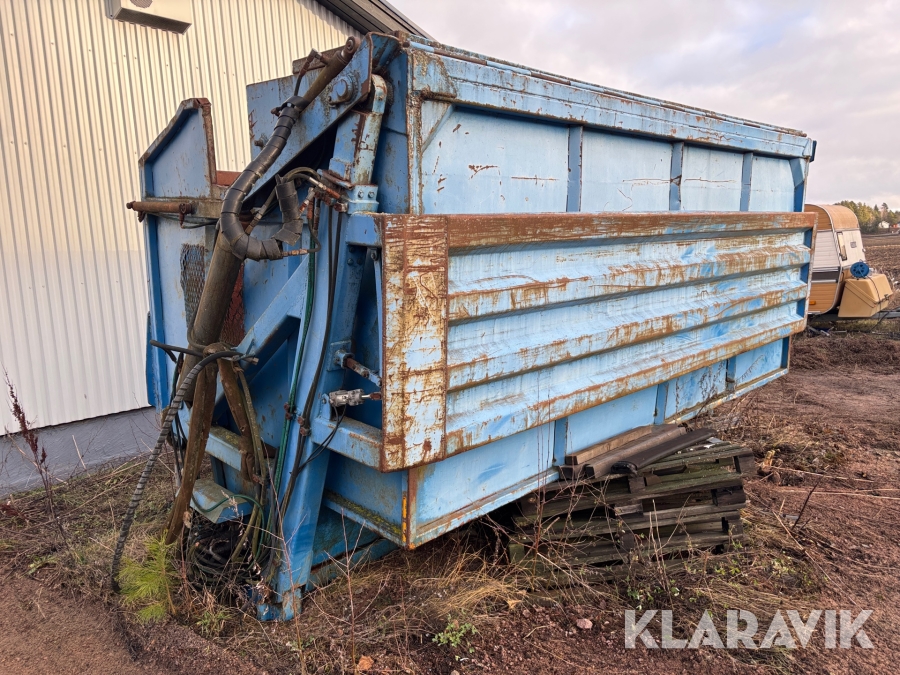 Högtippande flisbalja / flisskyttel