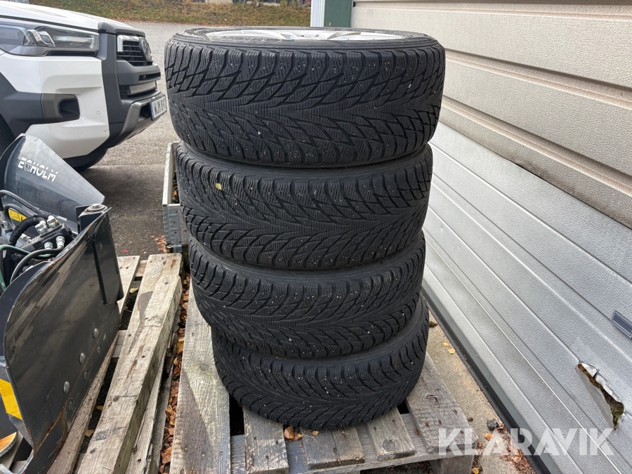Åretrunt-däck Nokian Hakkapeliitta R2 225/55R17 4st