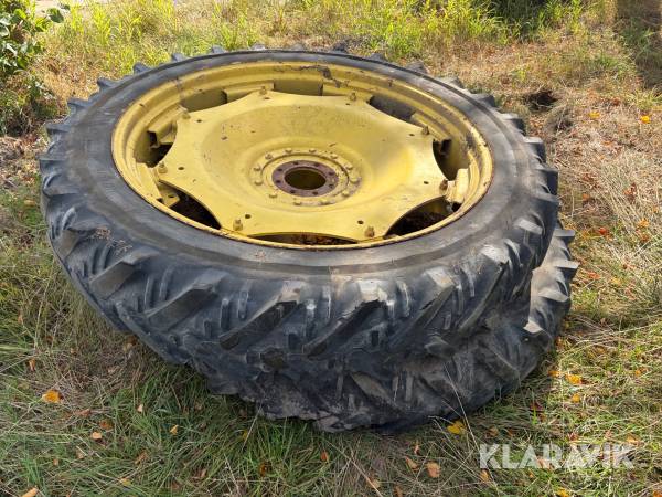 Radshjulsdäck Kleber 12.4R46 till John Deere 2st