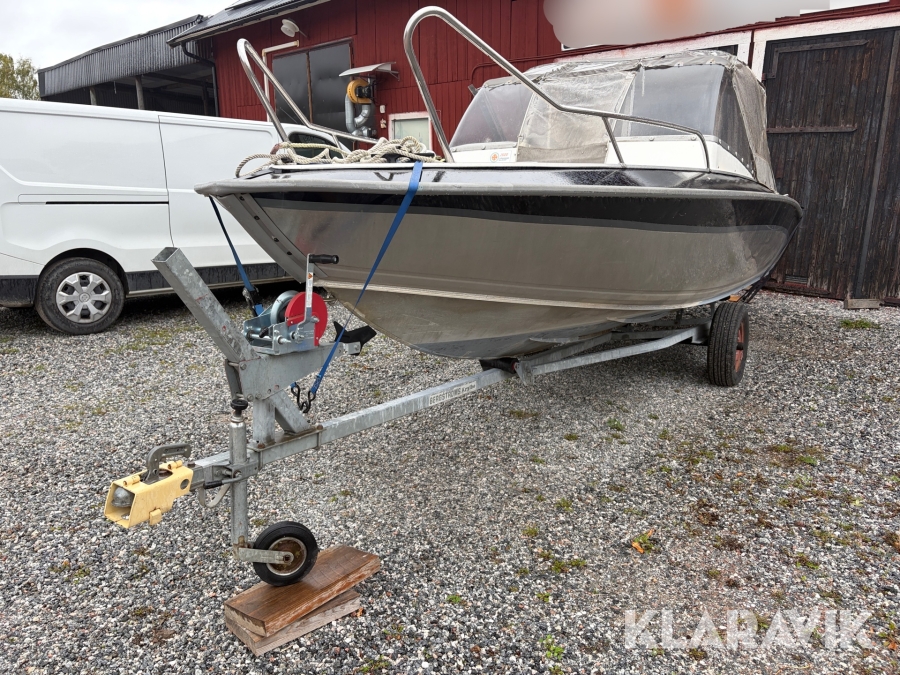 Motorbåt Silverhawk 540 DC Mercury 90 hk med trailer