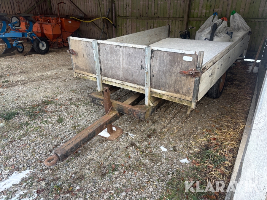 Traktorvagn med floby flak
