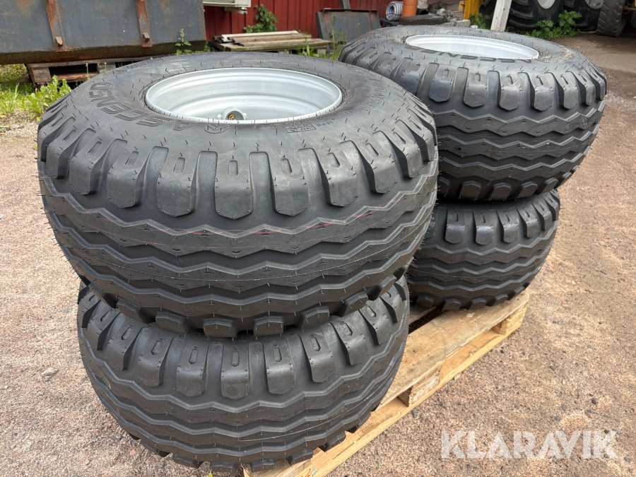 Däck Ascenso 400/60-15,5 med fälg 4 st