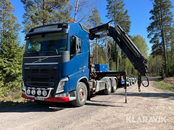 A-traktor reggad kranbil Volvo FH 12.8 540 6x2 med maskintrailer