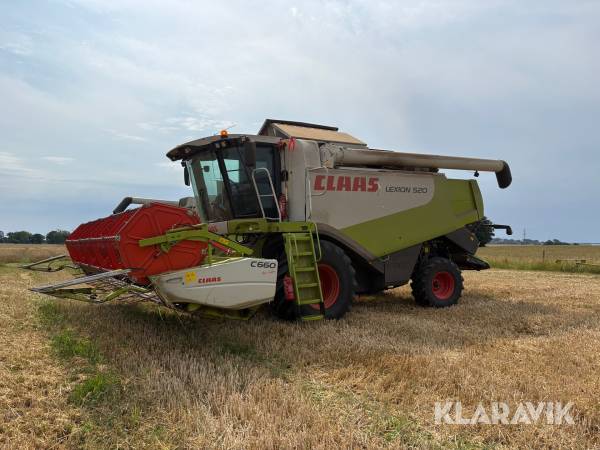 Skördetröska Claas Lexion 520 med C660 auto-conrour 22 fots bord