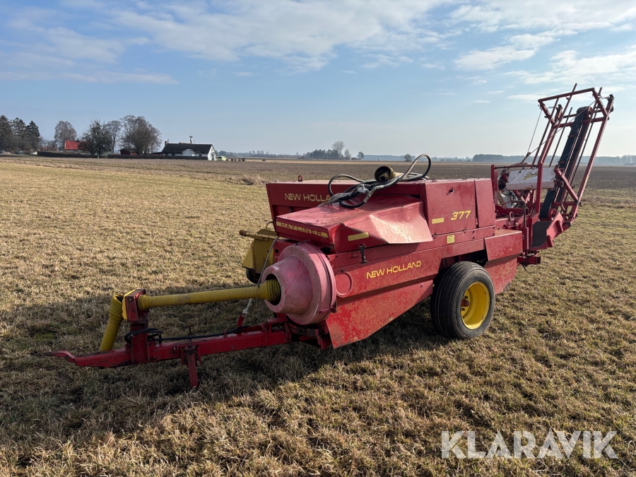 Småbalspress New Holland 377