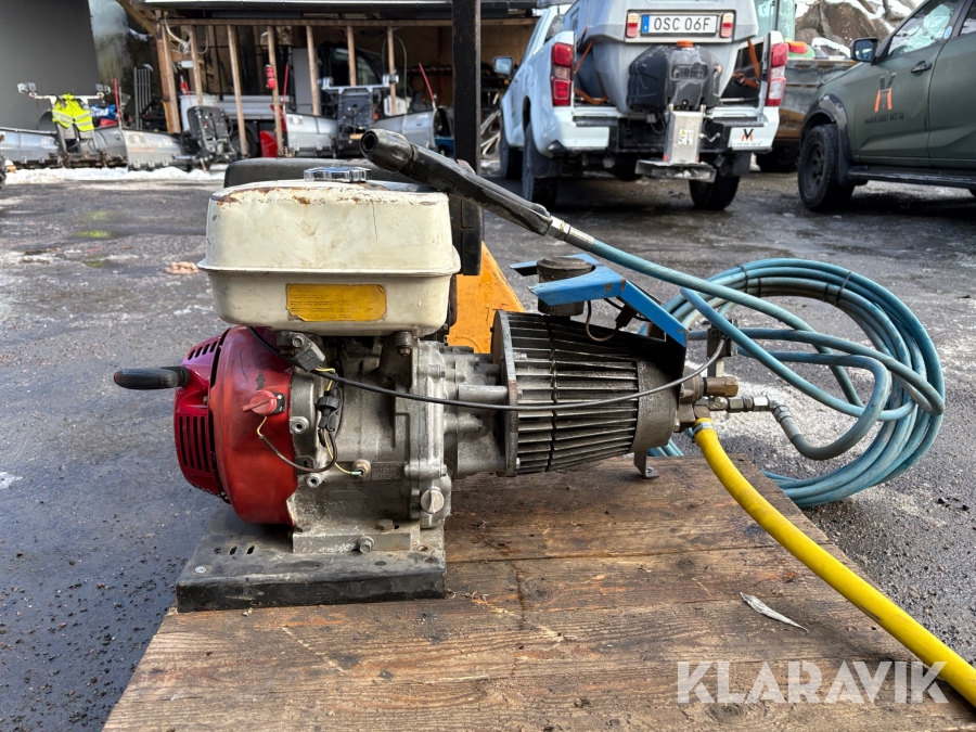 Motordriven högtryckstvätt Honda med IBC tank