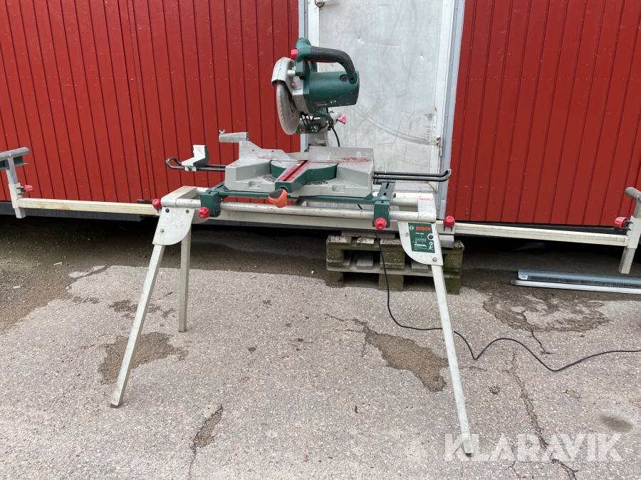 Kap och gersåg Bosch PCM 8S med sågbord