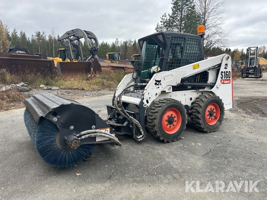 Redskapsbärare Bobcat S160 med redskap