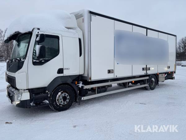 Lastbil Volvo FL 280 med bakgavellyft