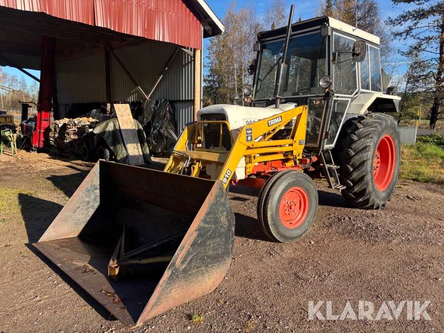 Traktor David Brown 990 med Frontlastare och redskap