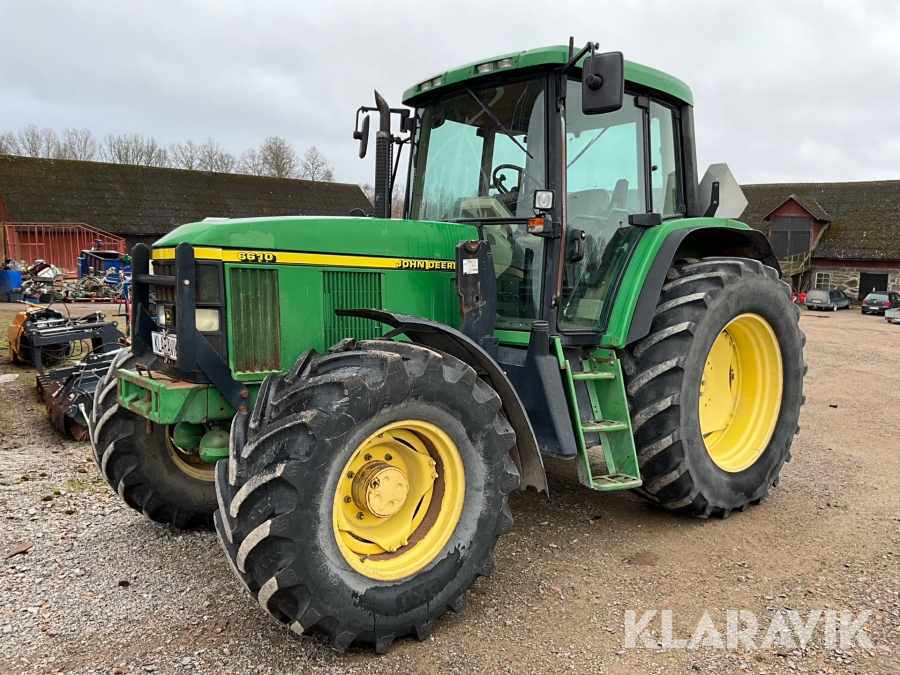 Traktor John Deere 6610