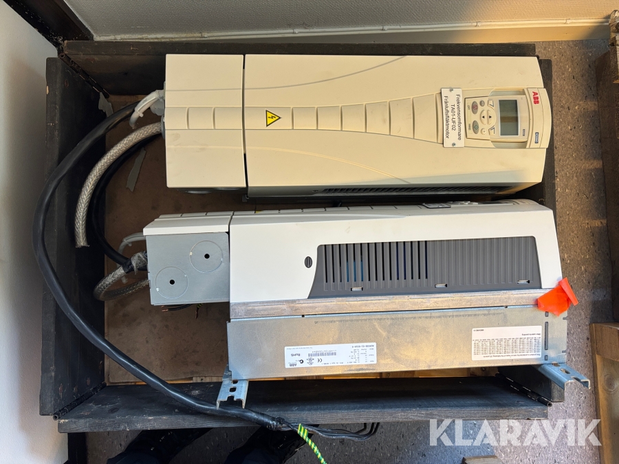 Frekvensomformare ABB ACH550-01-031A-4 2st