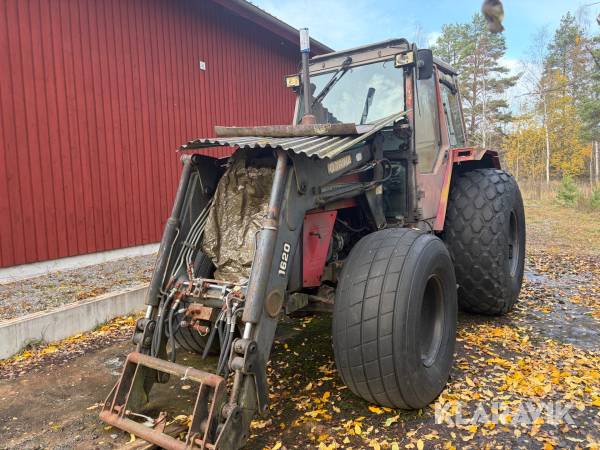 Traktor Massey Ferguson 690