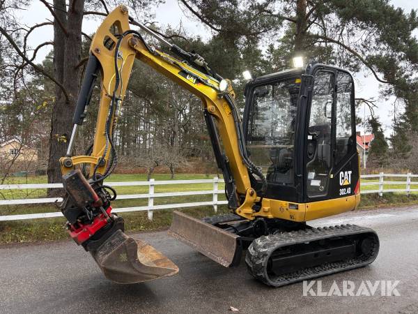 Grävmaskin CAT 302.4D med redskap
