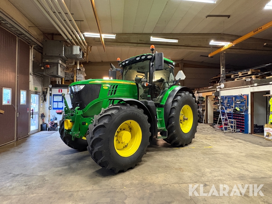 Traktor John Deere 6215R Ultimate Edition