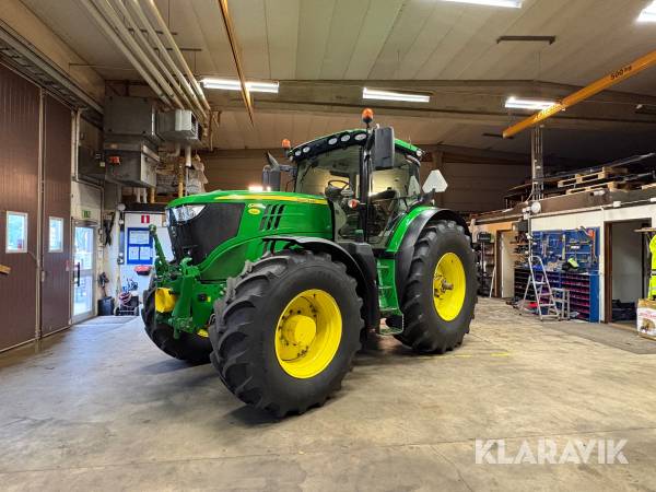 Traktor John Deere 6215R Ultimate Edition