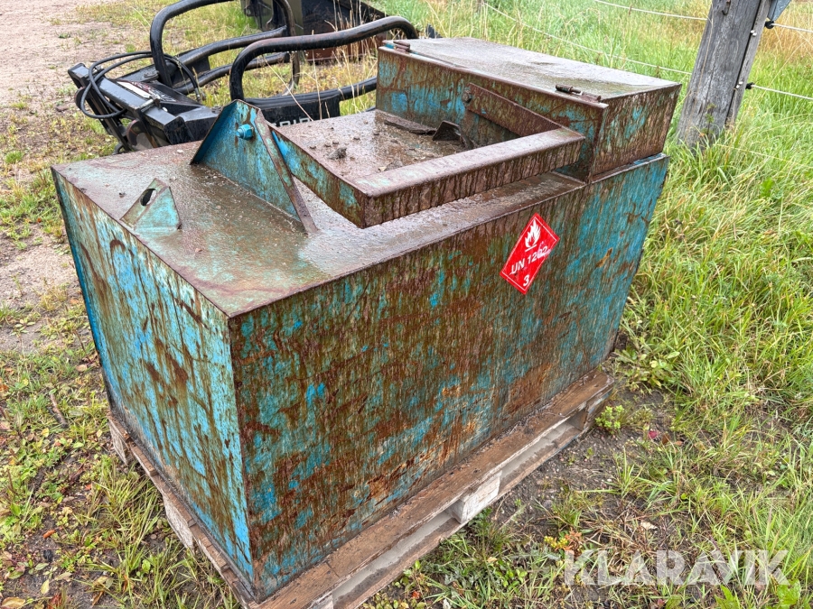 Bränsletank 400 liter