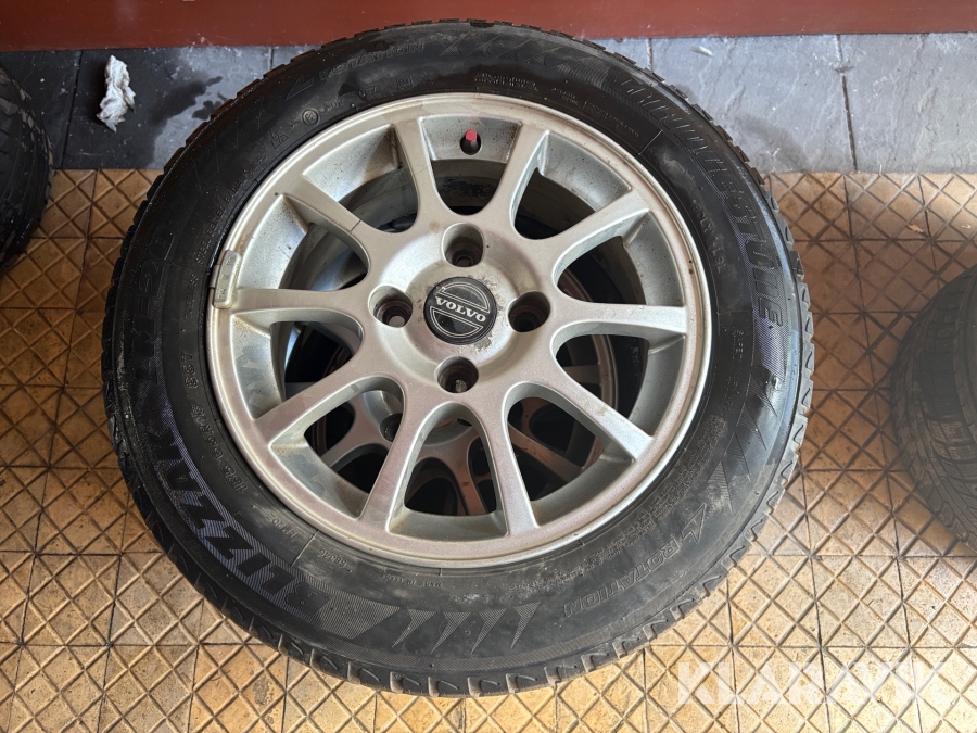 Hjul till Volvo V40 m+s 185/65R15 4st