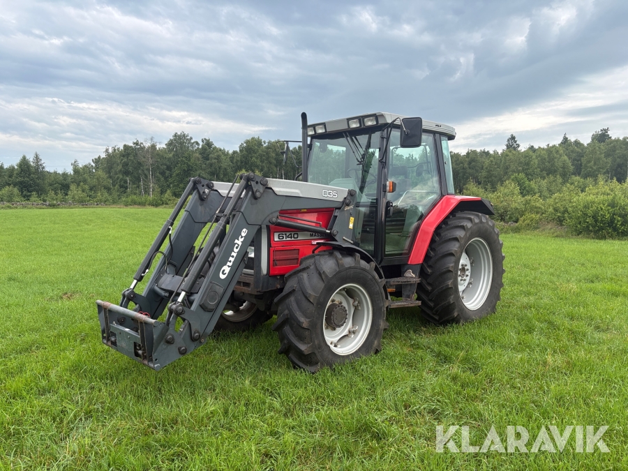 Traktor Massey Ferguson 6140 med frontlastare