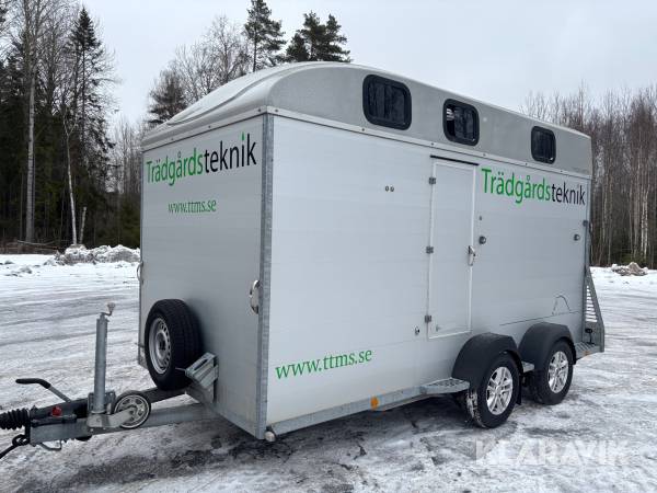 Hästtransport Böckmann Mega-portax personbilssläp