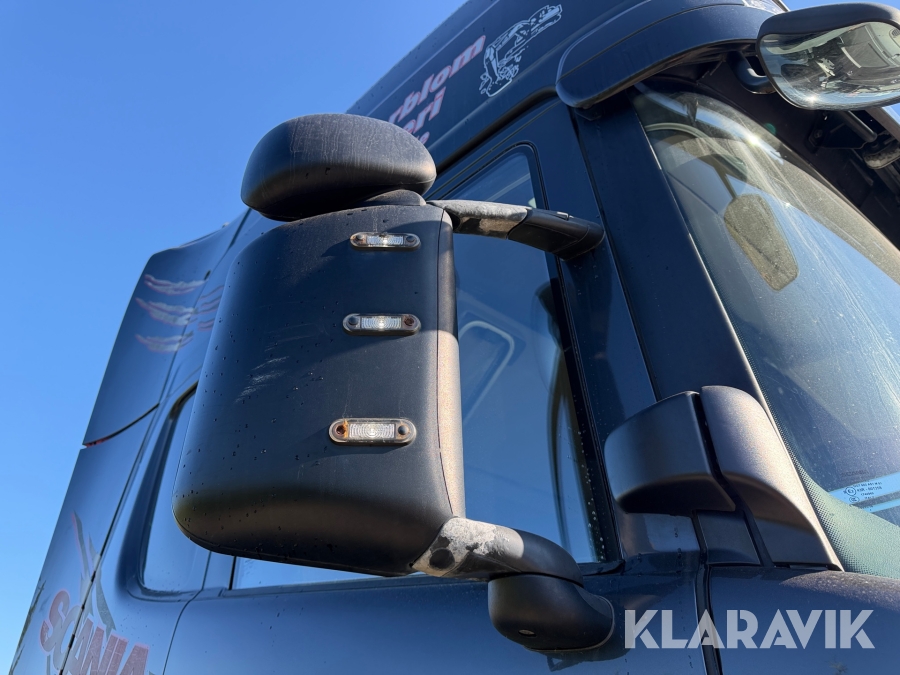 Dragbil med maskintrailer Scania R580 6x4