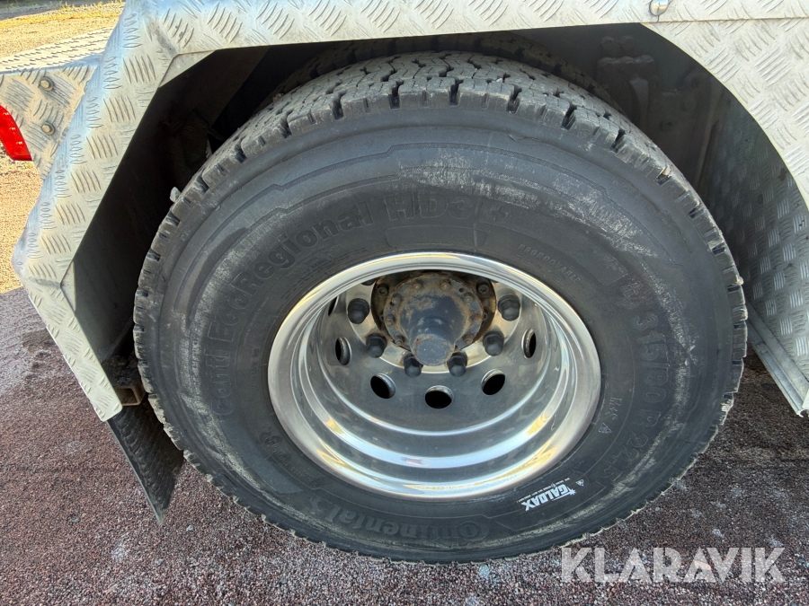 Dragbil med maskintrailer Scania R580 6x4