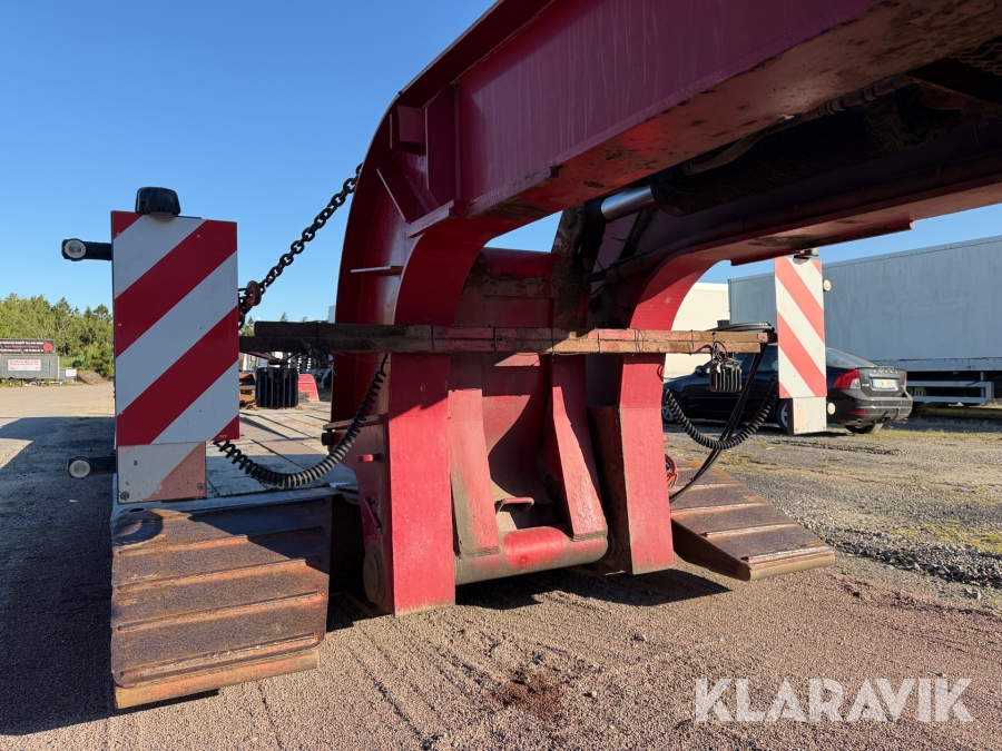 Dragbil med maskintrailer Scania R580 6x4