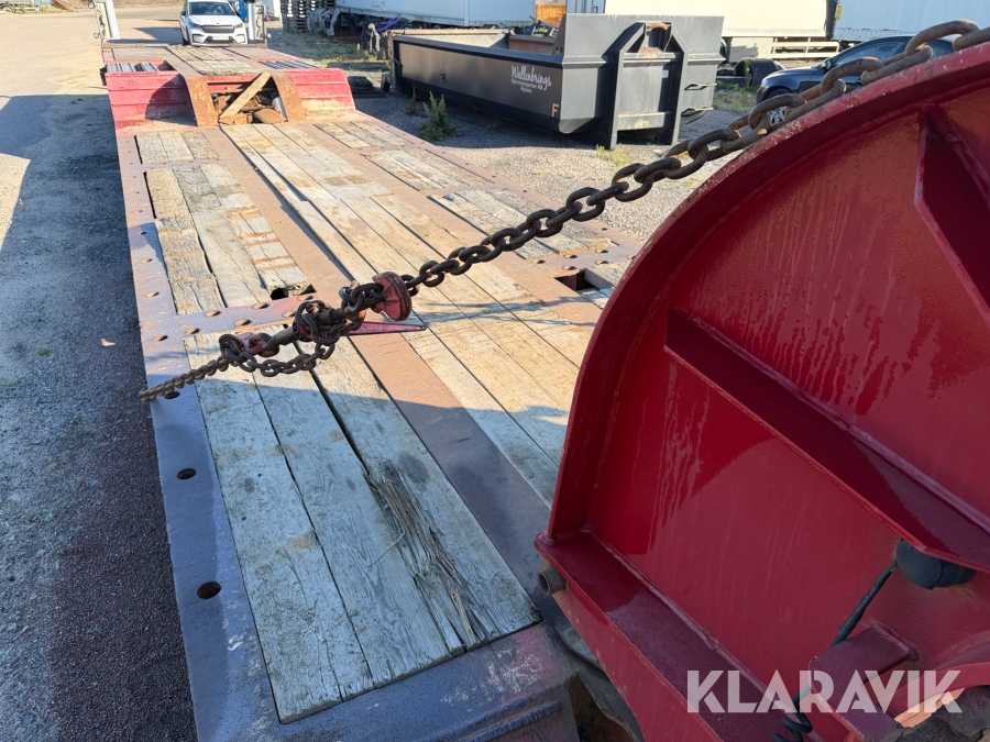 Dragbil med maskintrailer Scania R580 6x4