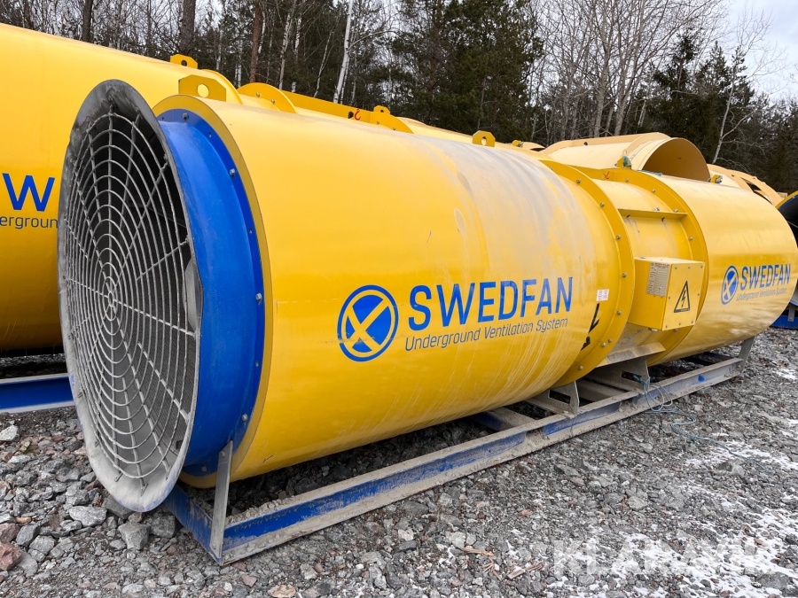 Tunnelfläktar samt duk Removex AVHR140 (2 st) , AVHR180 (4 st) 6 st samt spjäll 14 st