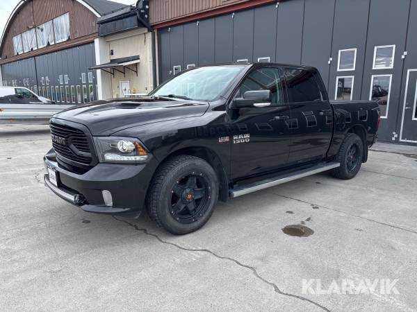 Pickup Ram 1500 Crew Cab 5.7 V8 4x4