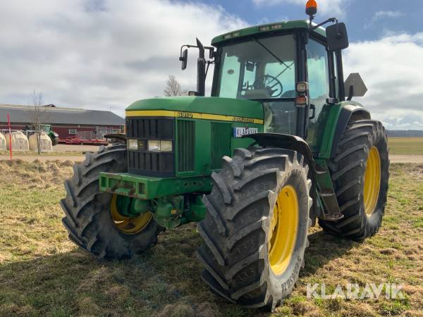 Traktor John Deere 6910