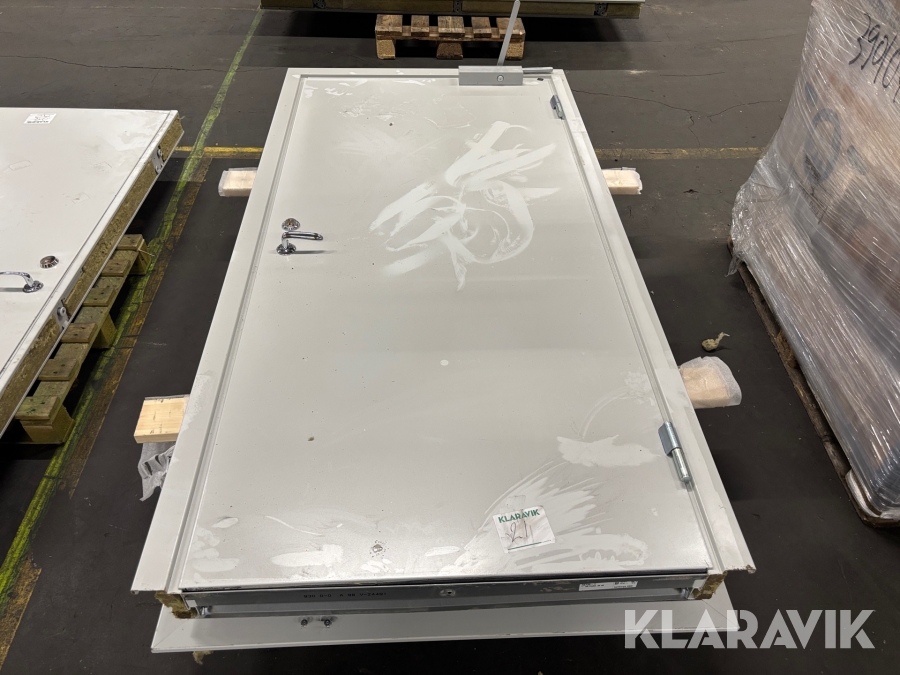 Ståldörrar 10x21 höger 2st