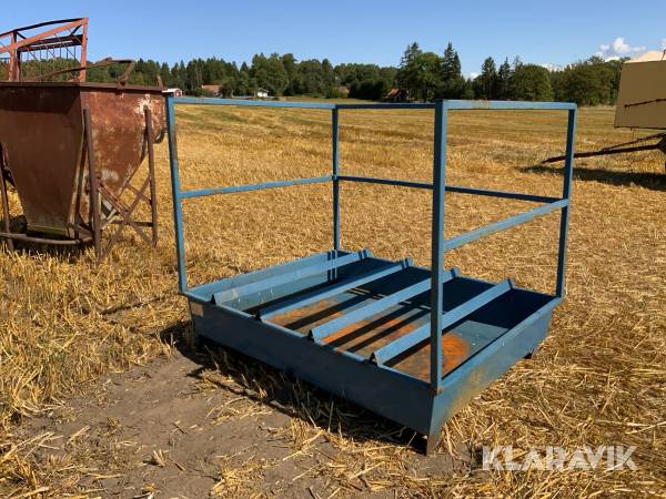 Uppsamlingskärl med räcke